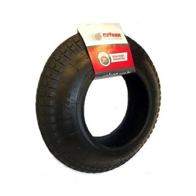 pneu carrinho de construção